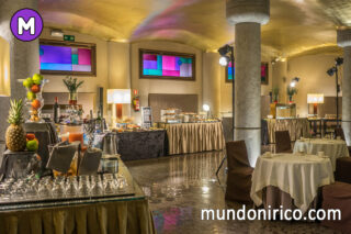 Soñar con un hotel de lujo: Una experiencia onírica exquisita y sofisticada.